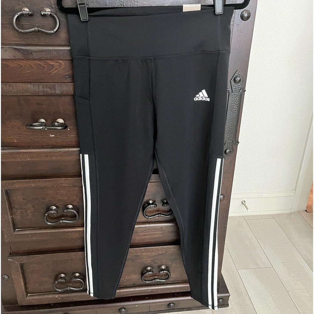 Adidas leggings new with tags Large